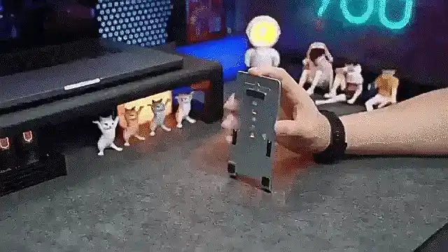 Foldable phone stand in action